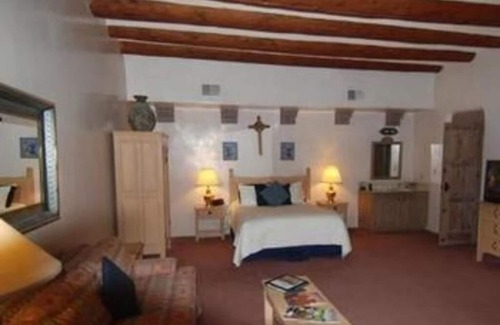Espanola Bed & Breakfast | The Inn at the Delta