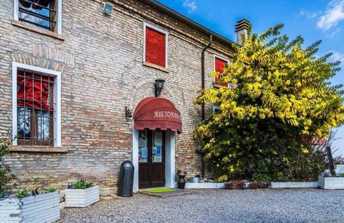 Medelana House | The Inn of the Artists