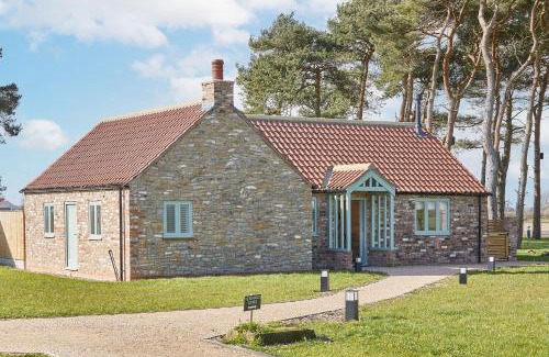 West Heslerton House | The Irishman's Cottage