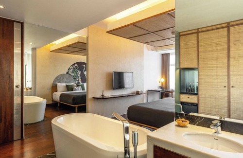 Petitenget Hotel | The Isvara By Cove