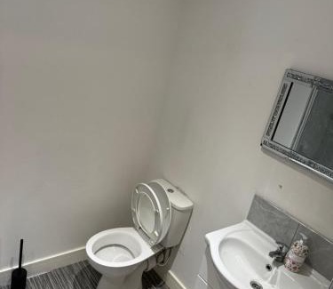 Doncaster Apartment | The Jeruck Place