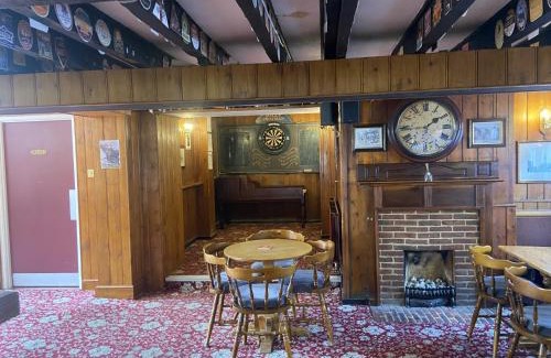 Gravesend Hotel | The Jolly Drayman Pub and Hotel