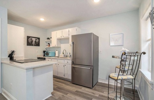 North Charleston Apartment | The Justice Jewel - 1BR/1BA Park Circle Retreat!