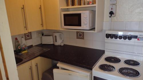 Fleetwood Apartment | The Kathrene