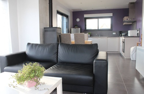 Sartilly-Baie-Bocage Cottage | The key to vacations. Wood-frame gîte.