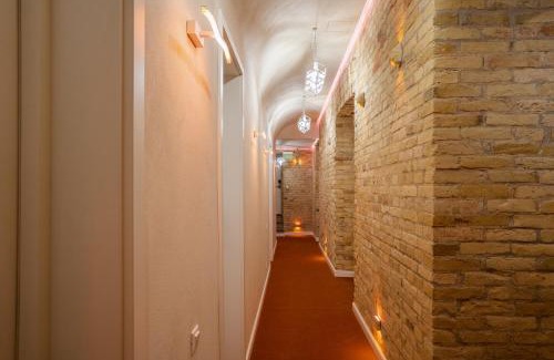 Verkhnie Misto Hotel | The Key