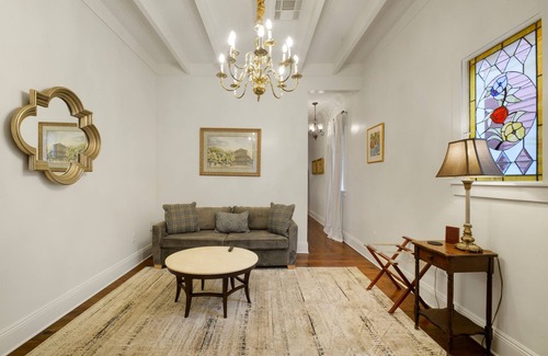 Treme Hotel | The King Oliver Guesthouse