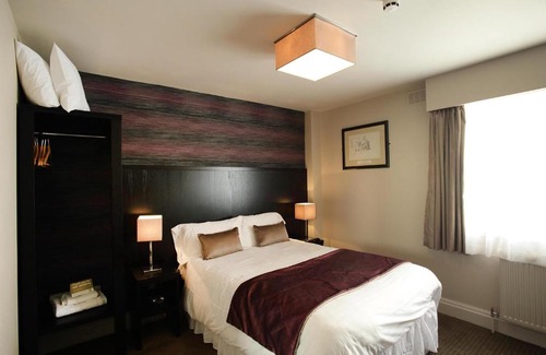 Inverness City Centre Hotel | The King's Highway Wetherspoon