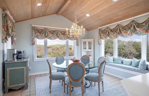 Pine Knoll Shores House | The King's Table - Oceanfront House, 4BR, 4.5BA, Pine Knoll Shores