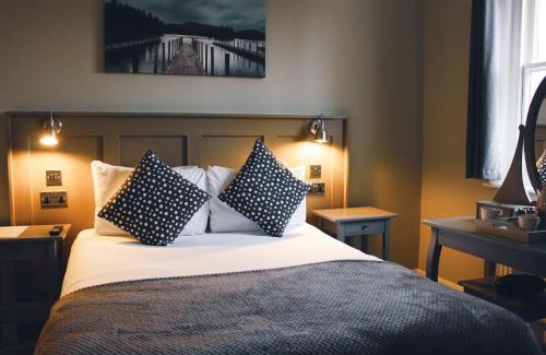 Swindon Hotel | The Kings Arms