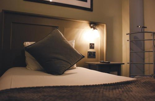 Swindon Hotel | The Kings Arms