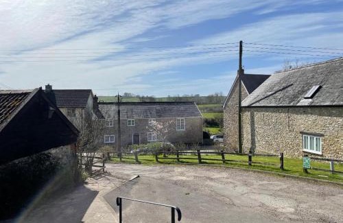 Honiton Hotel | The Kings Arms Inn