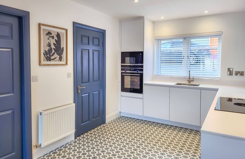Kinsale House | The Kinsale 4 Center