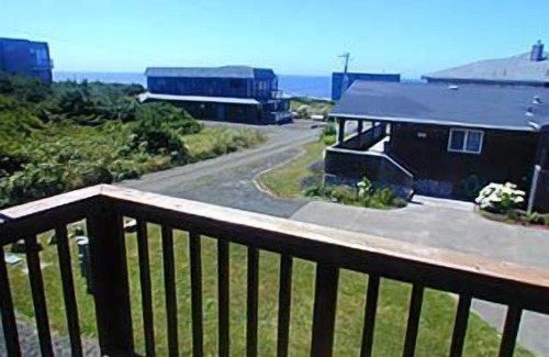 Yachats House | The Kite - Comfortable Yachats Home