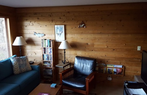 Yachats House | The Kite - Comfortable Yachats Home