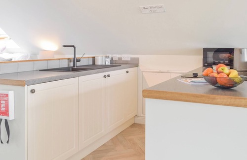 Haverfordwest Cottage | The Kite's Nest - UK38628