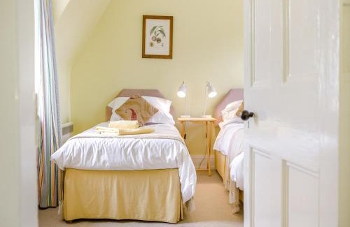 Ballater House | The Knock
