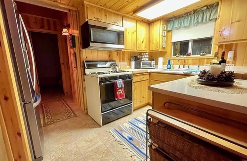 Cold Springs Cabin | The Knotty Pine! Minutes to DODGE RIDGE SKI RESORT!