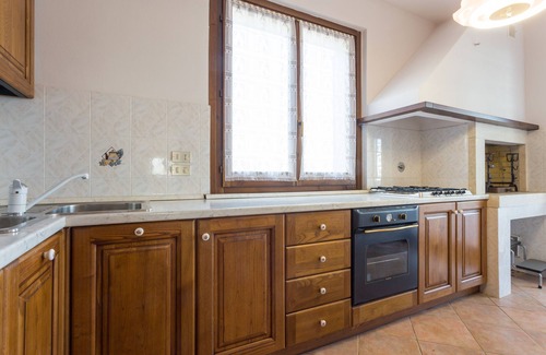 Passignano sul Trasimeno House | THE LAKE IN THE HEART