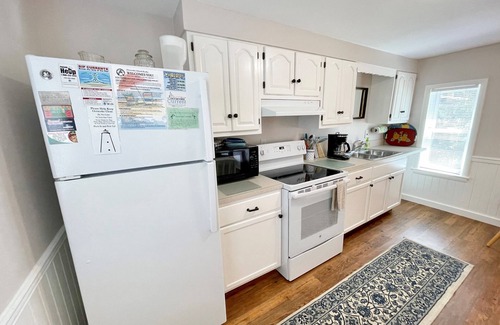 Ocracoke House | The 'L': Located in a quiet private setting. Dock.