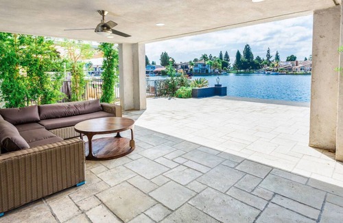 Lake Forest House | The Lake Front Fantasy on Tahoe