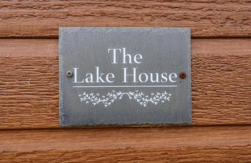 Grantham House | The Lake House
