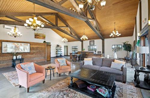 Yamhill House | The Lakehouse