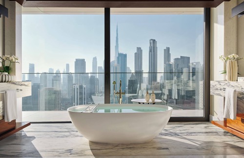 Business Bay Hotel | The Lana - Dorchester Collection