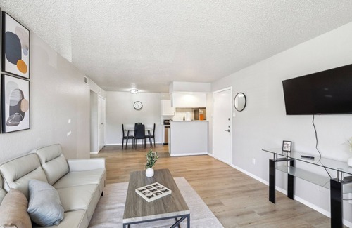 North Arlington Apartment | The Landry 280 | Spacious and Cozy 2 Bedroom 1bth