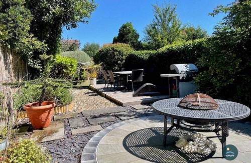 Radipole House | The Laurels - Stylish home, family friendly