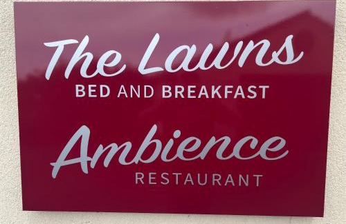 Ashcott Bed & Breakfast | The Lawns Tea Room and B&B