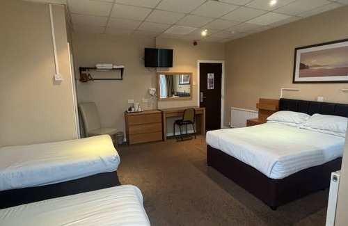 Blackpool Town Center Bed & Breakfast | THE LAWTON