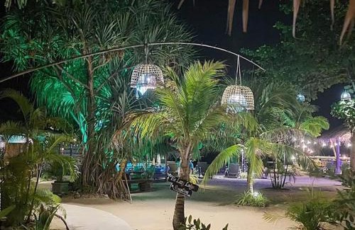 Ko Lanta Hotel | The Lazy Lodge