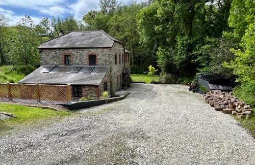 Saint Ann's Chapel Apartment | The Leat at The Old Mill