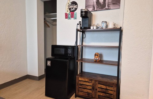 Hot Springs Apartment | The Lebowski at PWC