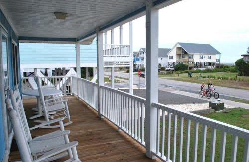 Holden Beach House | The Lee Cottage home