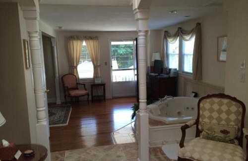 Ogunquit Hotel | The Leisure Inn