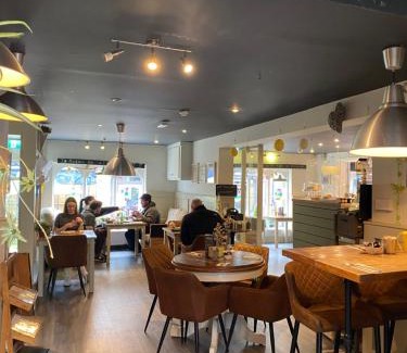 Kinsale House | The Lemon Leaf Café Bar and Townhouse