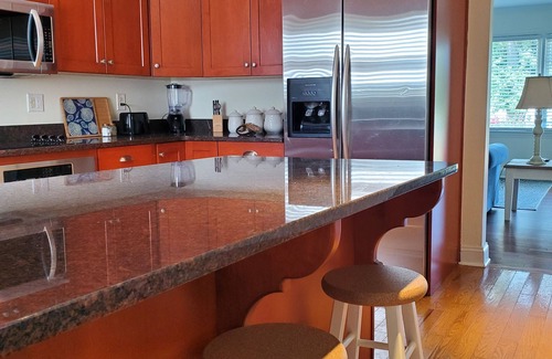 Selbyville House | The Lighthouse Cottage. Close to Ocean City, MD and Fenwick Island, DE. PETS OK