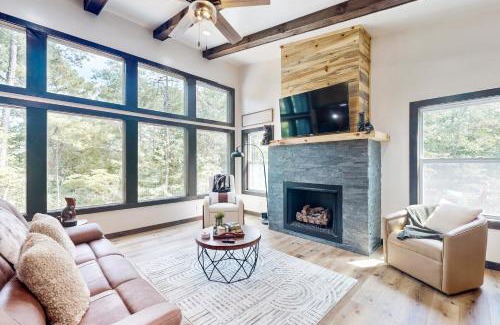 Ellijay House | The Lighthouse