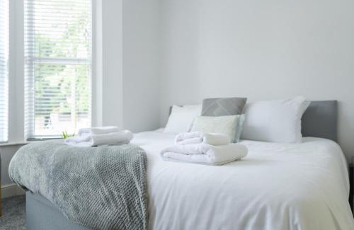 Beeston Apartment | The Linden Grove Apartments