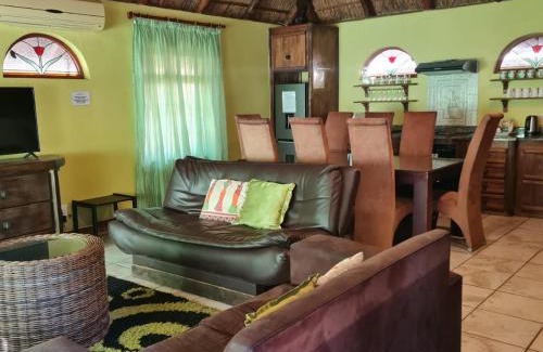 Lindequesdrif Cabin | The Lion Lodge Vaal