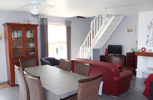 Le Crotoy House | 'The Lirots': Charming House Facing Port