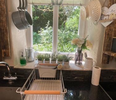 Helford Passage Apartment | The Little Chapel Annexe