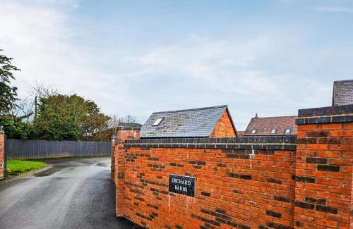 Pontesbury House | The Little House - Uk49129