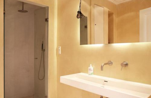 De Pijp Bed & Breakfast | The Little Townhouse