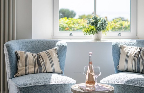 Strete House | The Lodge - a luxury waterside holiday home just moments from the beach
