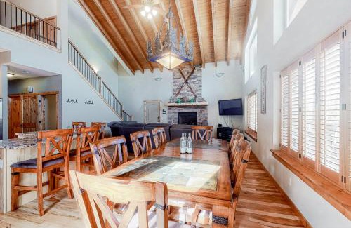 Valley of the Sun House | The Lodge at Prunes Place