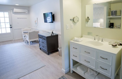 Kennebunkport Hotel | The Lodge at the Cove