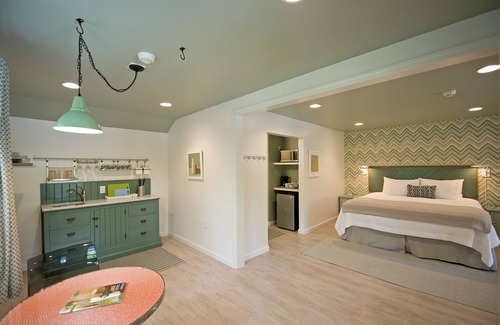 Kennebunkport Hotel | The Lodge at the Cove